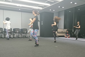 ダンス練習 (2).jpg
