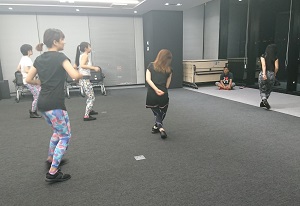 ダンス練習 (3).jpg