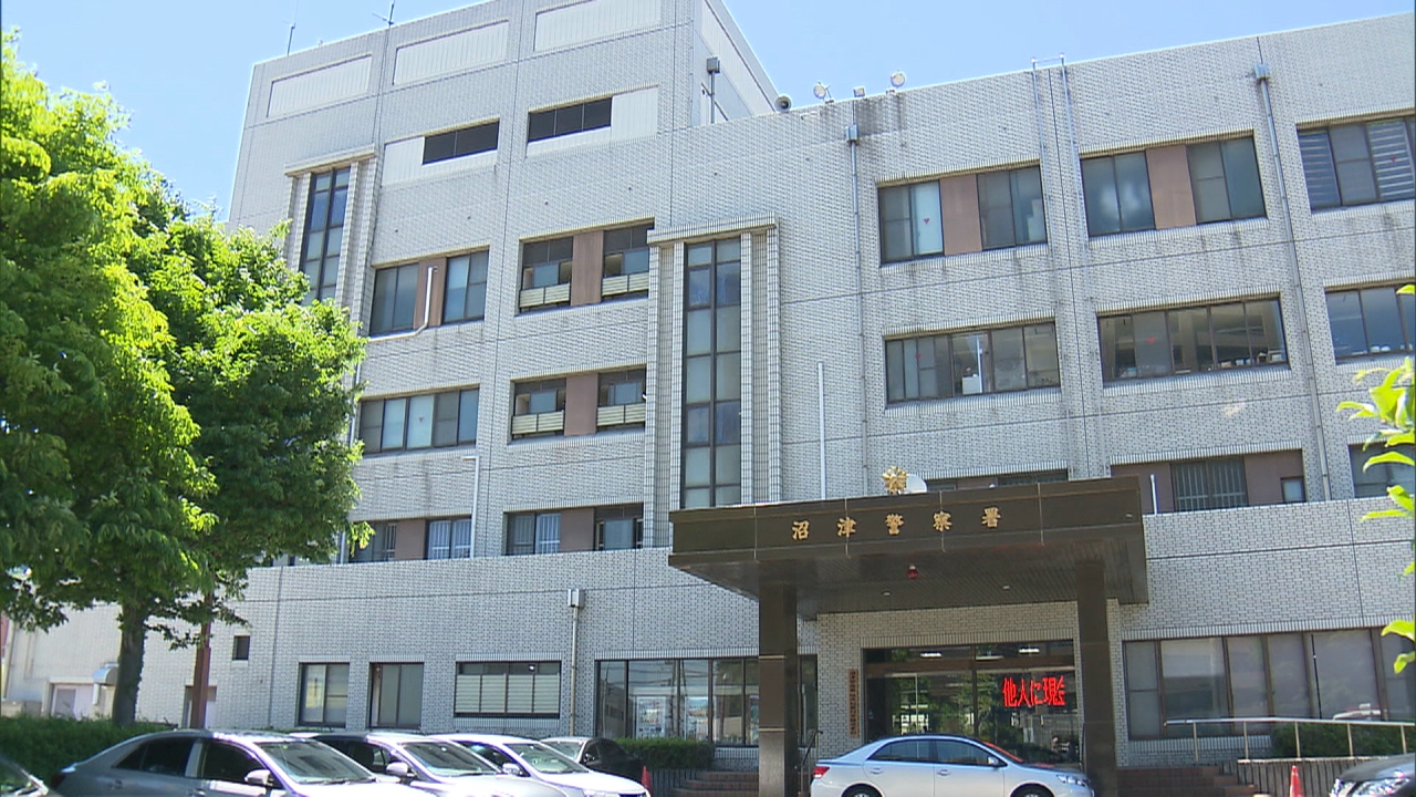 小学生　女児　裸 