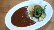 写真：季節野菜の萬幻豚キーマカレー