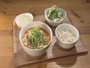 写真：エビと生クリームのTomato麺セット※１日10食限定
